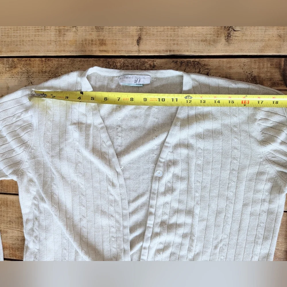 VINTAGE Kathy Froese Cream Cable Knit Cardigan Sweater - Picture 4 of 7